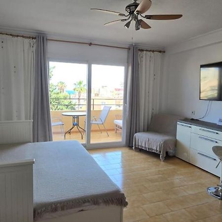 Estudio En Torrevieja A 700 M Del Mar Zewnętrze zdjęcie