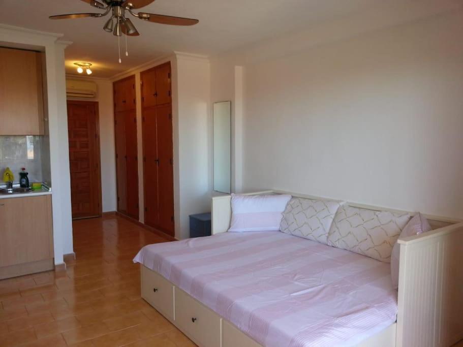 Estudio En Torrevieja A 700 M Del Mar Zewnętrze zdjęcie